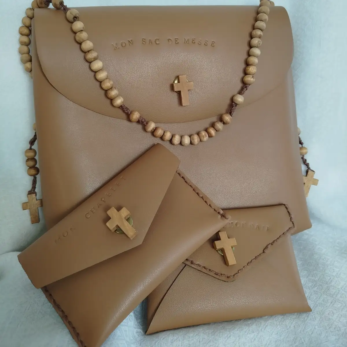 Sac de messe en cuir de raisin